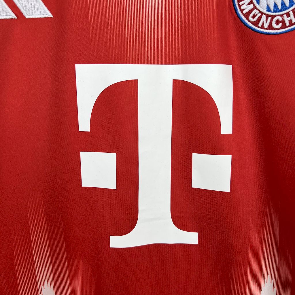 Maillot Domicile Bayern Munich 2025/26