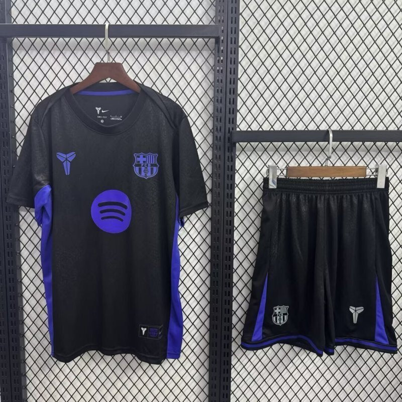25/26 Ensemble Enfant  Barcelone Black Special